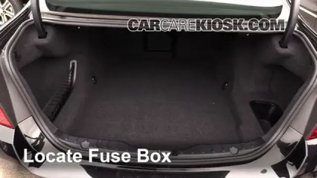 2012 BMW 550i xDrive 4.4L V8 Turbo Fusible (moteur) Remplacement